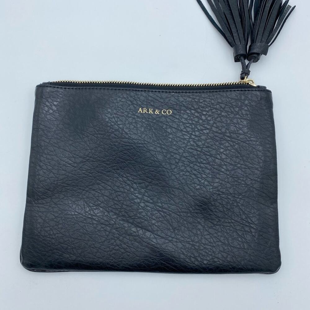 Ark & Co Clutch/makeup Bag Black Quiet Luxury‎ Leather